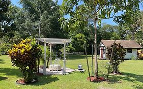 Luxury Jupiter Farm Getaway Pool, Bbq, Game Shed